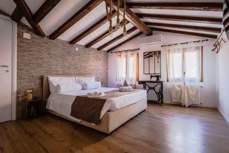 Loggia Rialto Venice